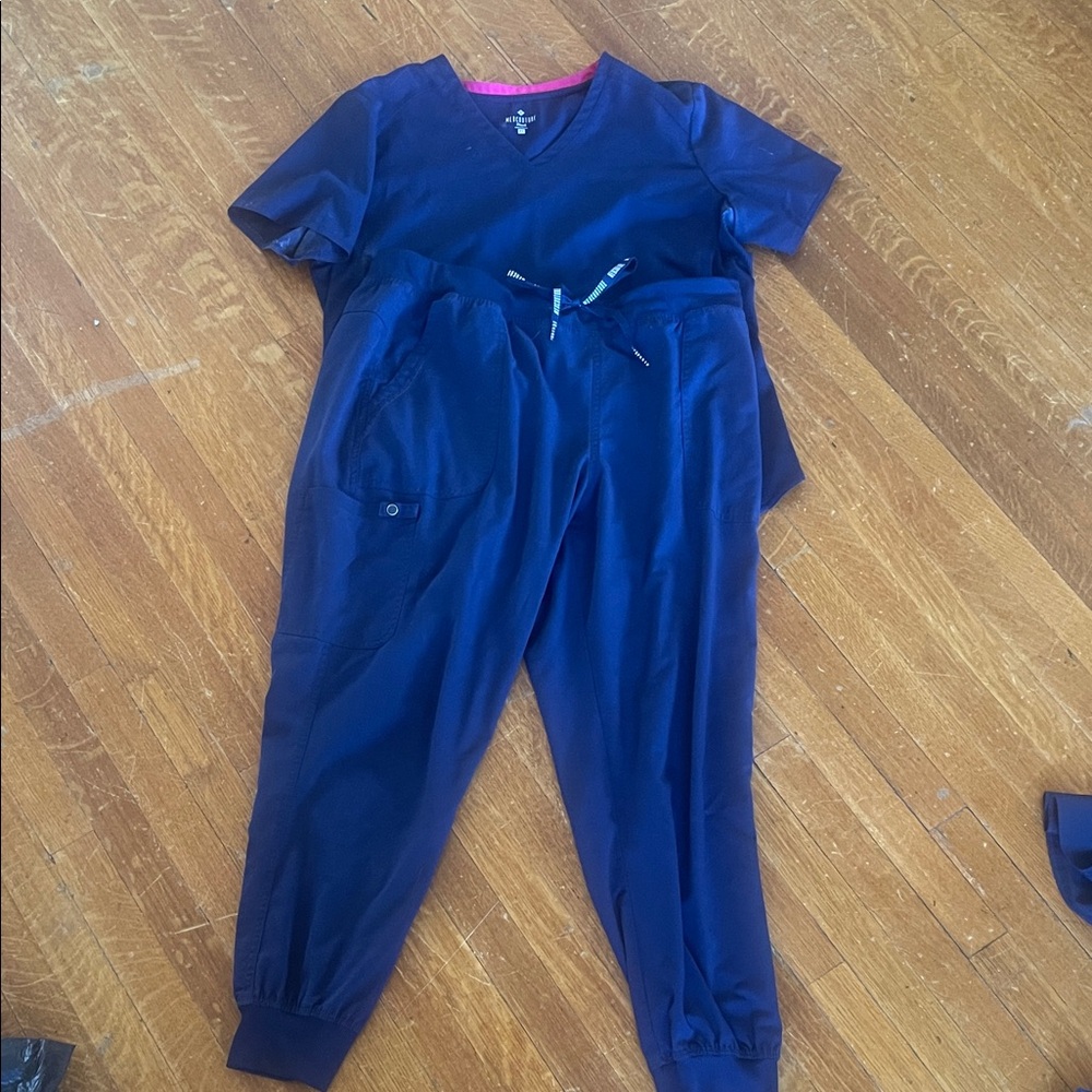 women medcouture scrub set touch